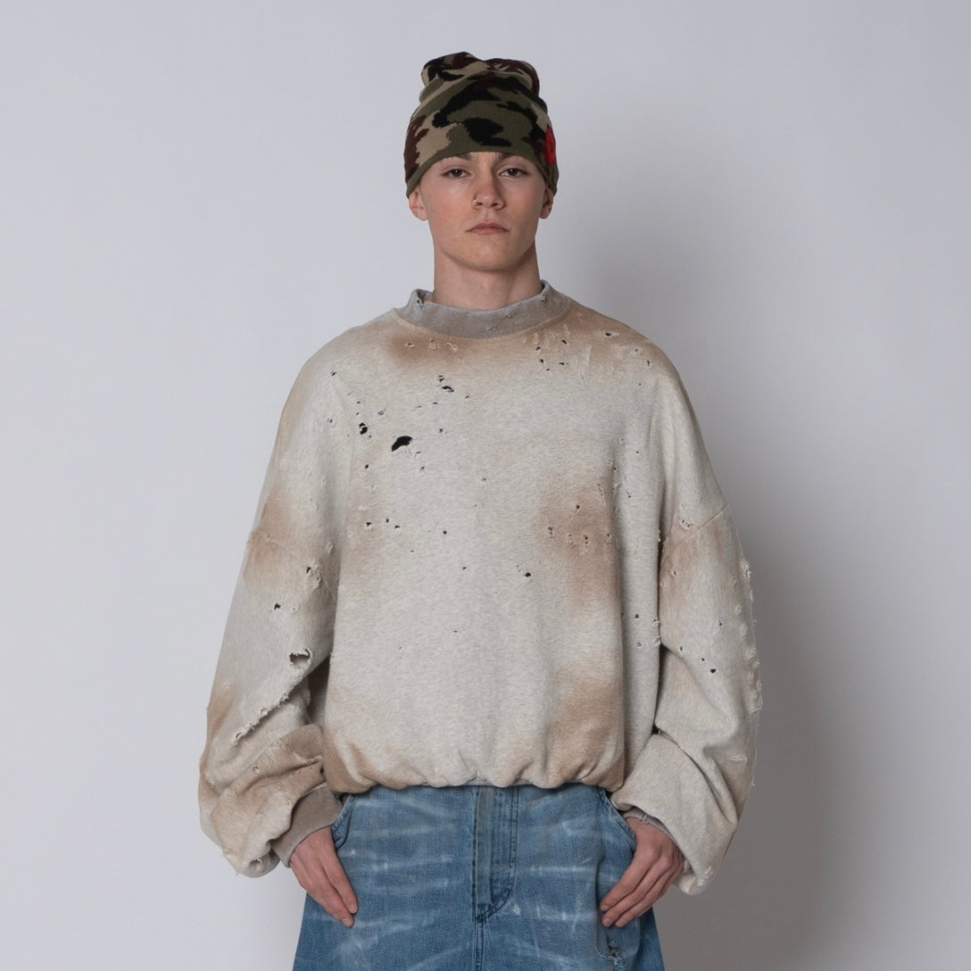 DISTRESSED VINTAGE SWEATSHIRT