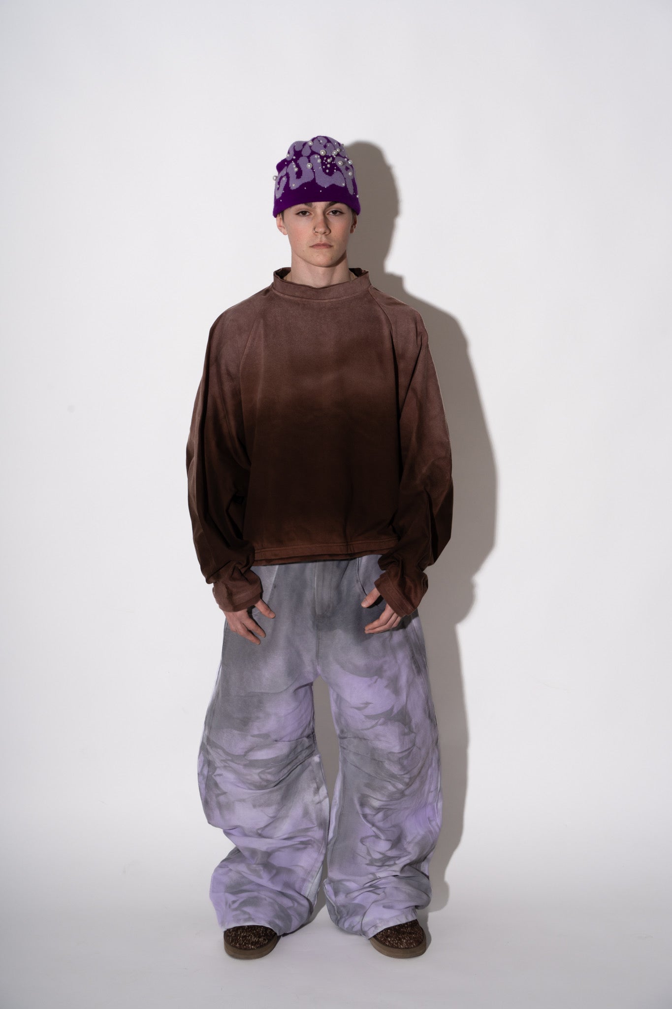 CHOCOLATE CREWNECK